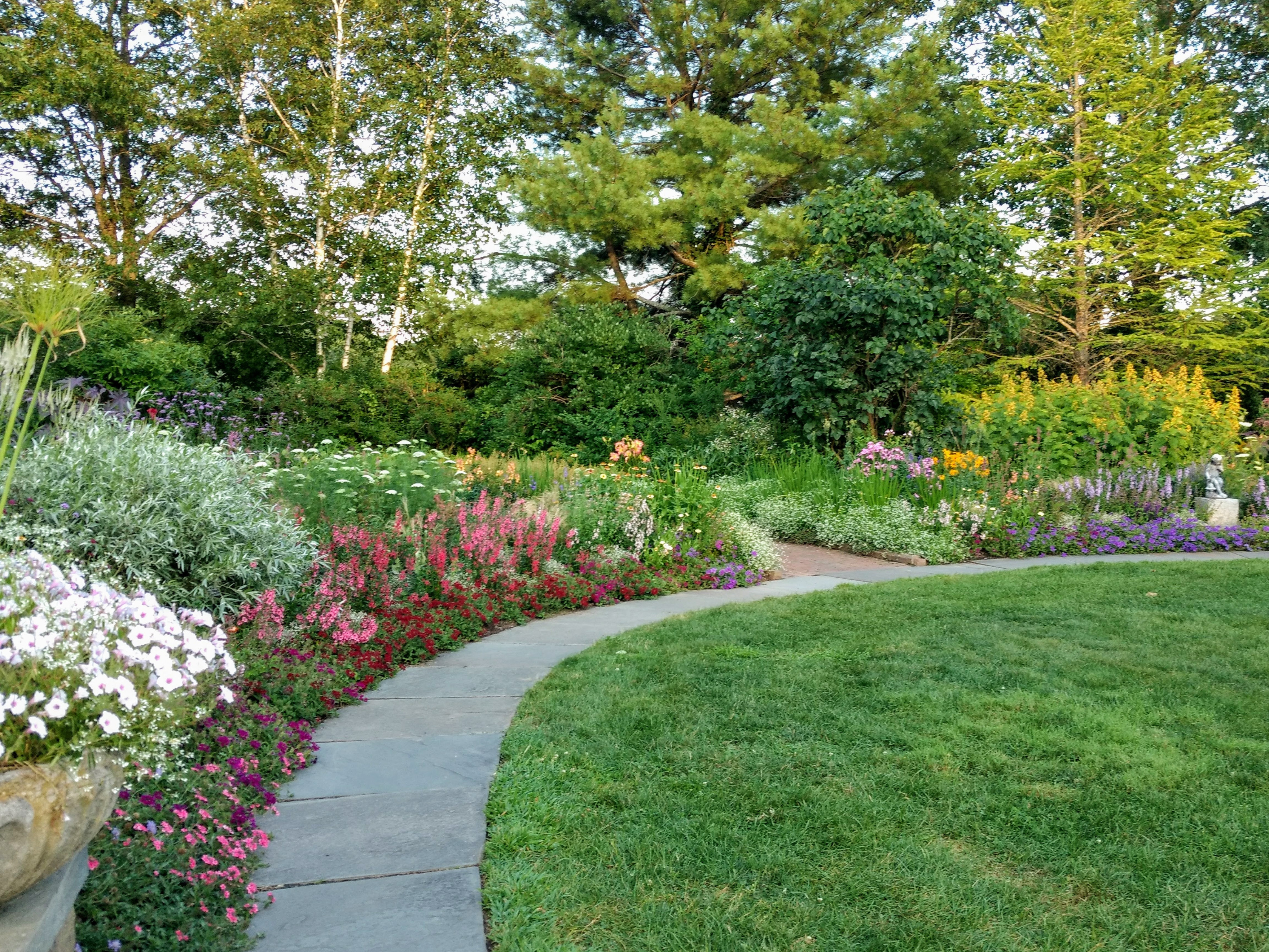 Благоустройство участка частного дома в Нефтекамске и Республике Башкортостан